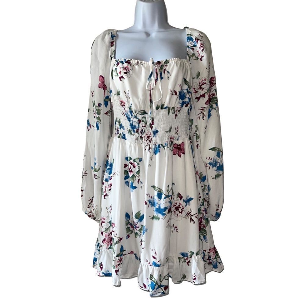 Lumière Urban Outfitters white floral long sleeve minidress